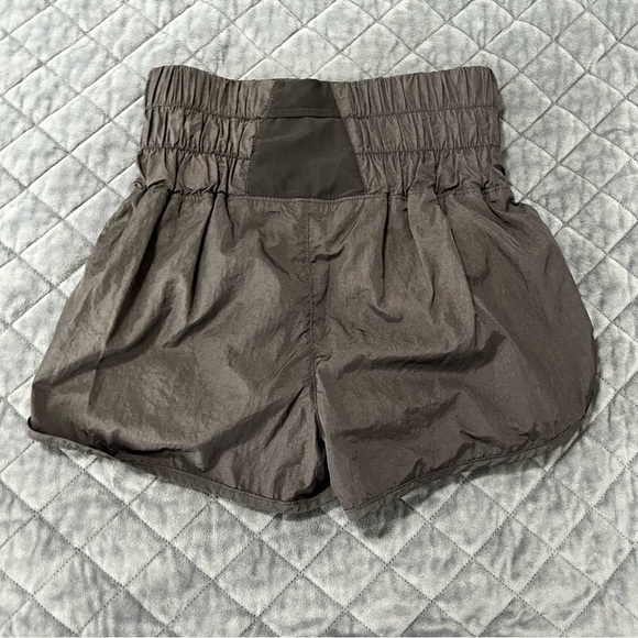 Free people movement Small Black high waisted athletic the way home short B16 - Picture 2 of 8